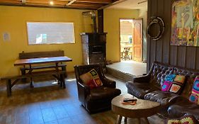 Willhouse Hostel